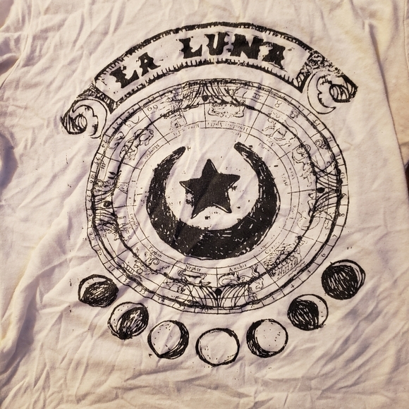 Tops - La Luna Moon Graphic T-Shirt
